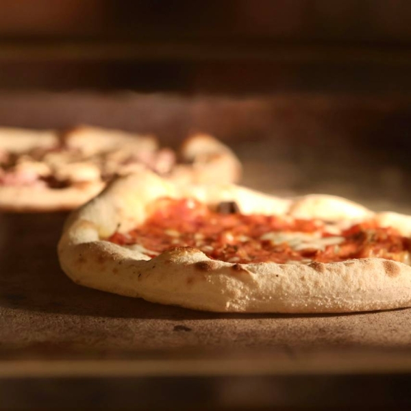 Les Pizzas - Pizzeria Montreuil-sur-Mer - Le Piccolino - restaurant AIX-EN-ISSART - manger a MONTREUIL-SUR-MER